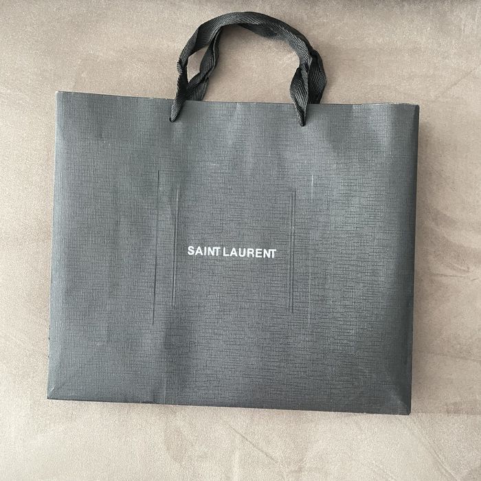 Фірмові брендові пакети