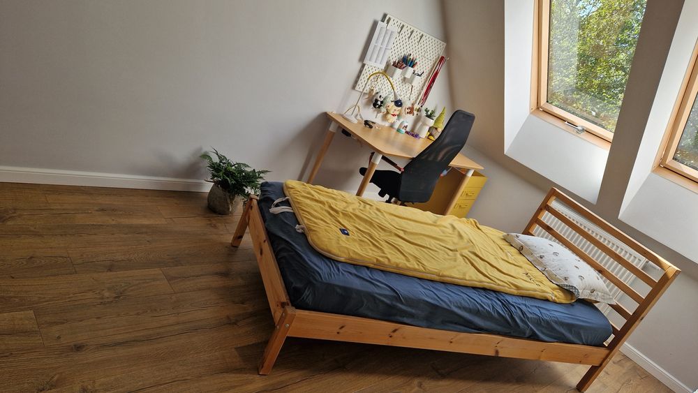 Łóżko ikea tarva 90×200 plus materac hovag  stan idealny