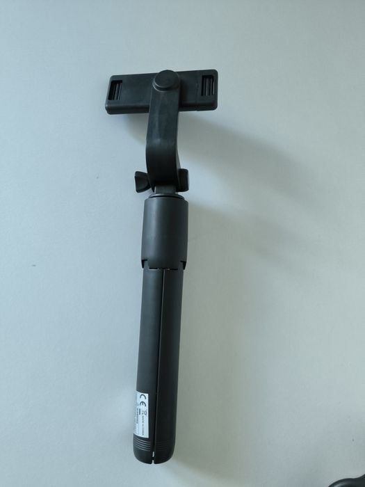 Селфі-палиця штатив (трипод) з Bluetooth-пультом