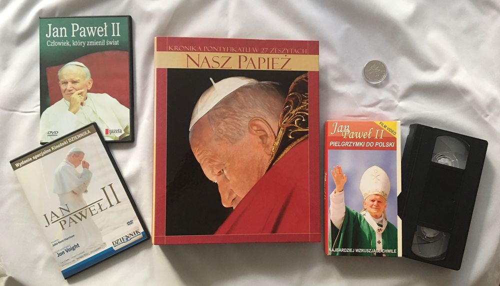 Jan Paweł II - kronika pontyfikatu komplet, medal, filmy (patrz opis)