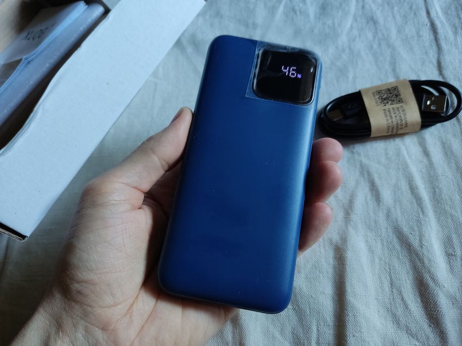 Power Bank XUQG 10000 mAh с LED-дисплеем и быстрой зарядкой