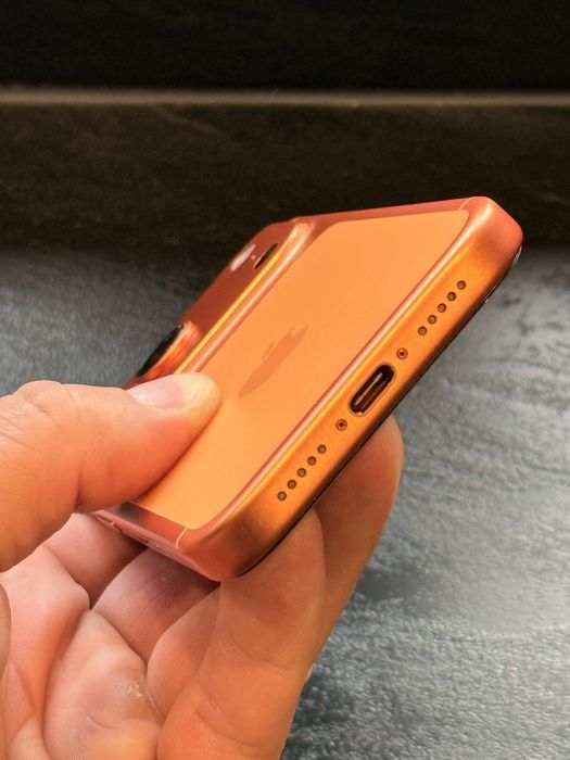 iPhone 17 Pro 256GB Cosmic Orange