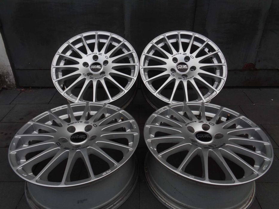 OZ Superturismo 17 cali 5x114,3 Toyota Renault Hyundai Kia Nissan Honda