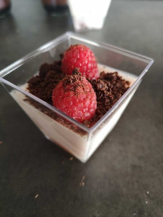 Kwadratowe pucharki deserowe 120 ml 50 sztuk