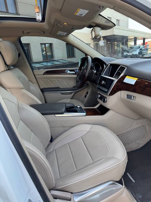 Аренда авто на свадьбу Mercedes GL