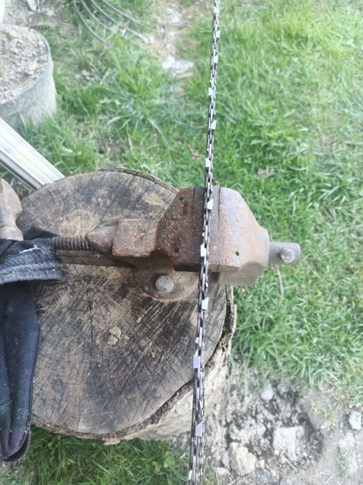 Prowadnice z łańcuchami i prowadnica