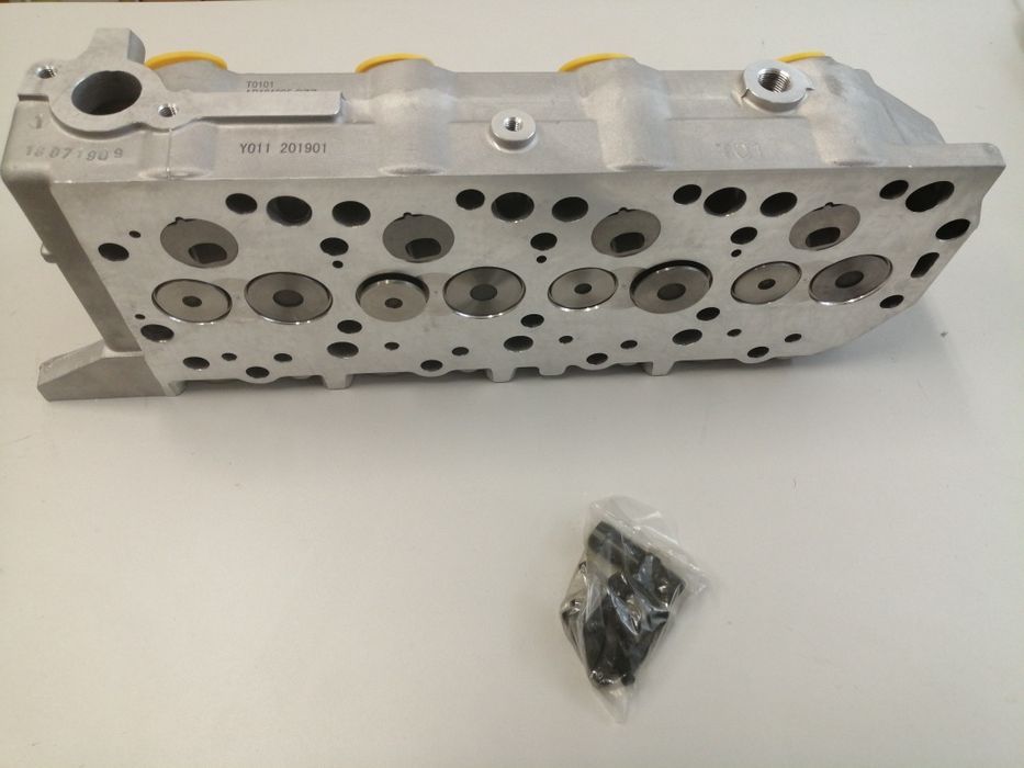Cabeça colaça culaça nova de motor mitsubishi L200 L300 L400 completa