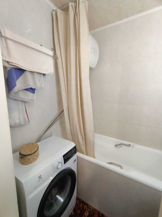 Продам 3-х к.квартиру Космос.