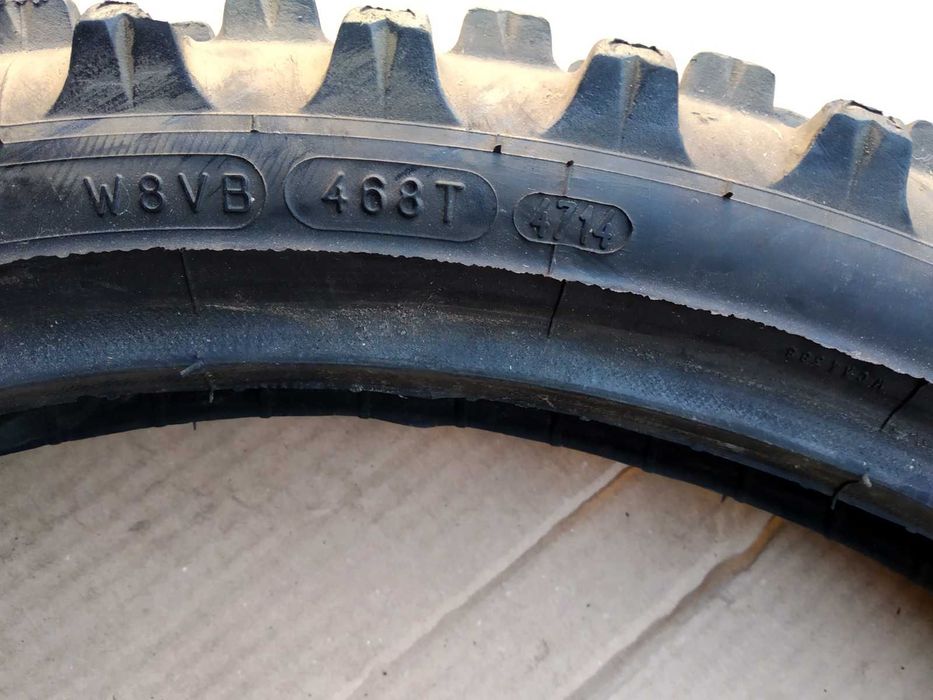opona Motor 90/90 -21  Michelin
