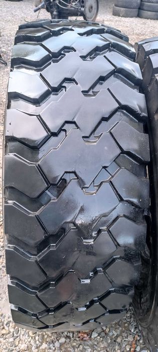 Колеса для вантажних машин та спец техніки