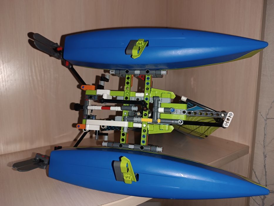 Лего. Lego Technic Катамаран