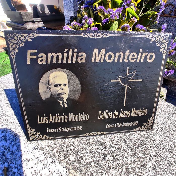 Lápides para cemitério acessíveis