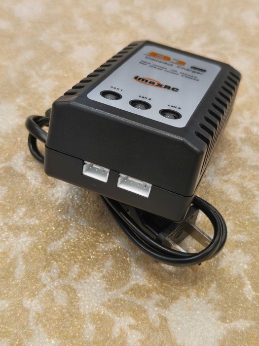 2x Carregadores LiPo B3 PRO ImaxRC 3S 800mA