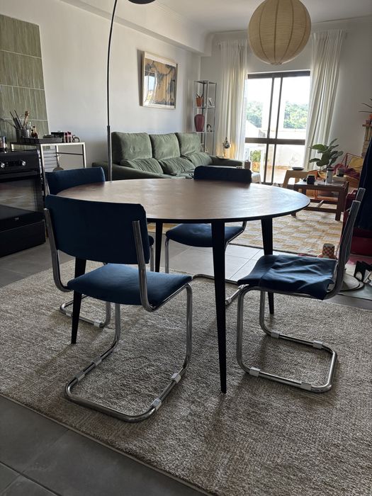 Mesa de Jantar Laredout