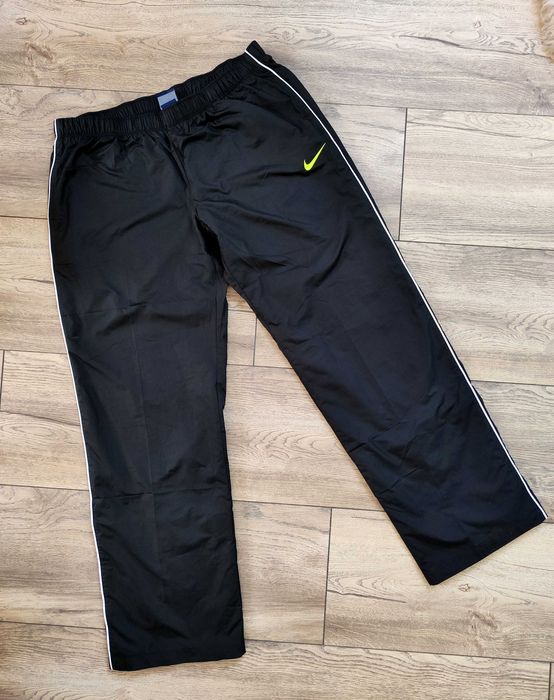 Czarne ortalionowe spodnie Szerokie Vintage 80 90s Nike