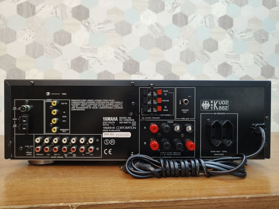 Amplituner Yamaha RX-V390RDS