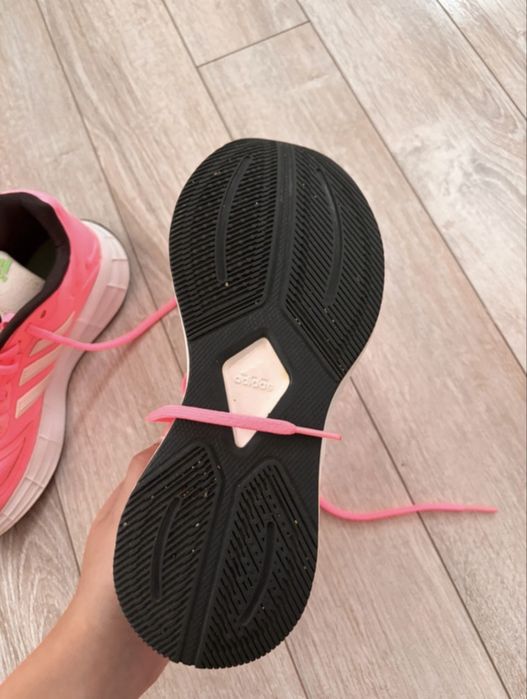 Buty sportowe marki Adidas