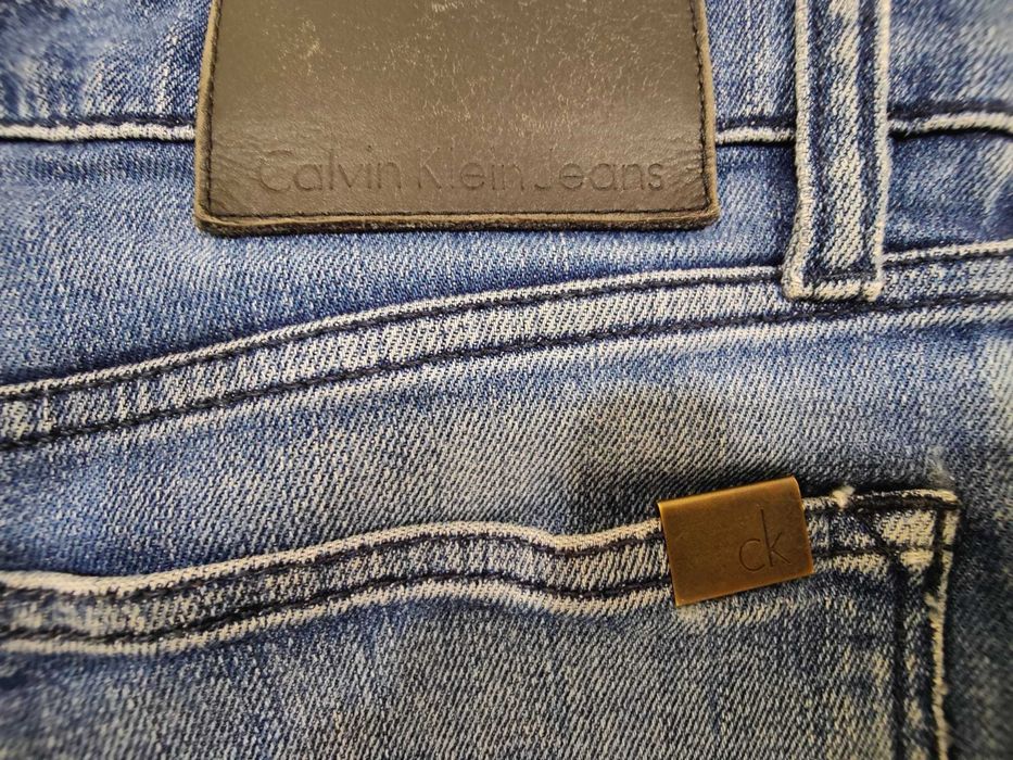 Calças Calvin Klein tam. 32 em excelente estado