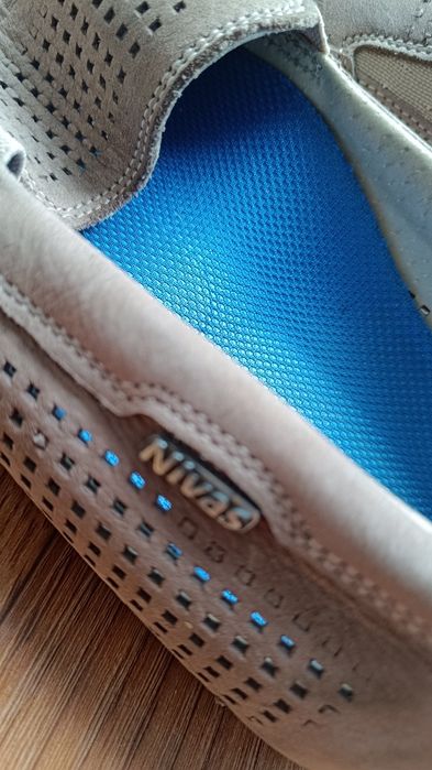 Продам макасіни чоловічі