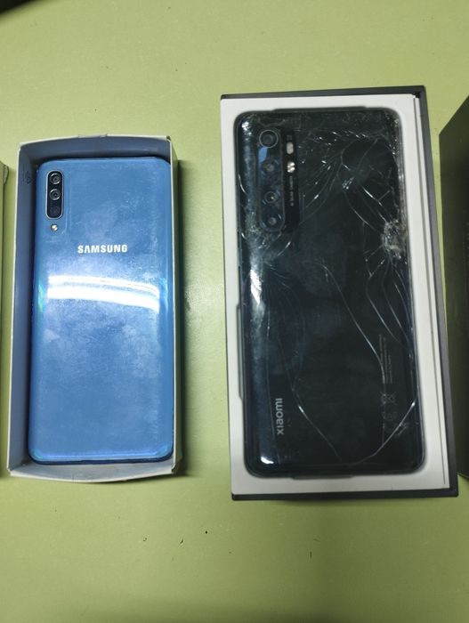 Samsung А-70  Redmi NOT 10 Lite  6/64
