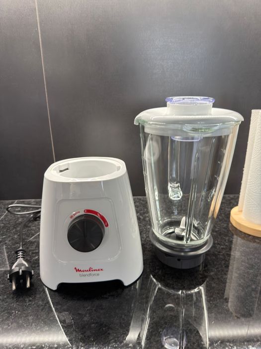 Liquidificador MOULINEX LM43P110 Blendforce (600 W - 1.75 L - Branco)