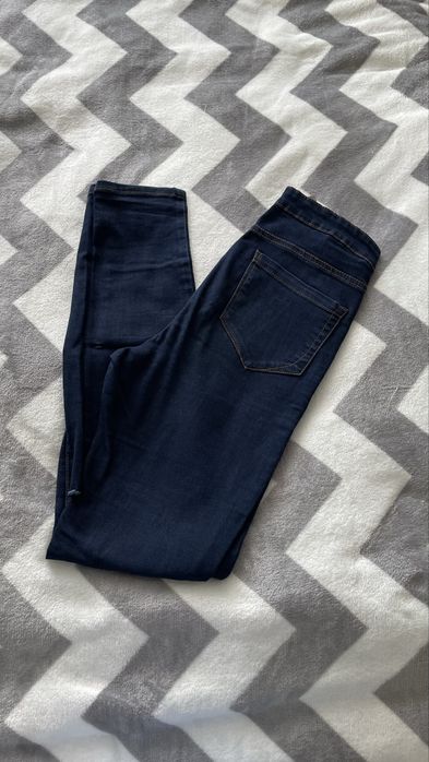 Granatowe dzinsy denim co S/36 wysoki stan