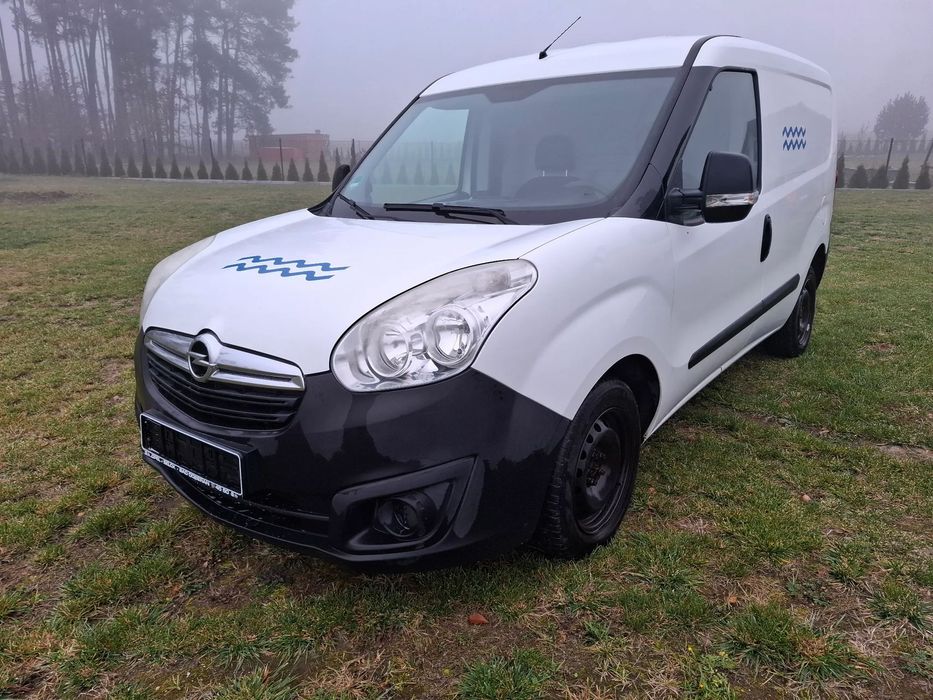Opel Combo  Szafki zabudowa,niski przebieg.elektryka