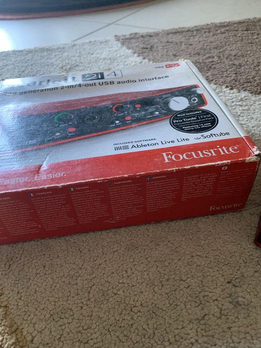 Focusrite Scarlett 2i4