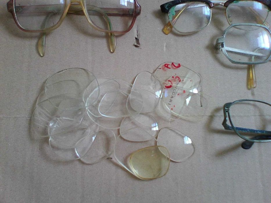 óculos e lentes antigas