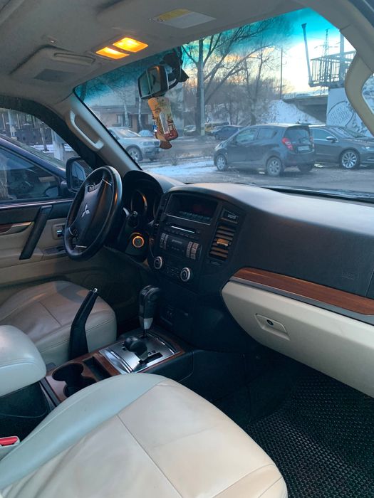 Міцубісі паджеро вагон 4 покоління