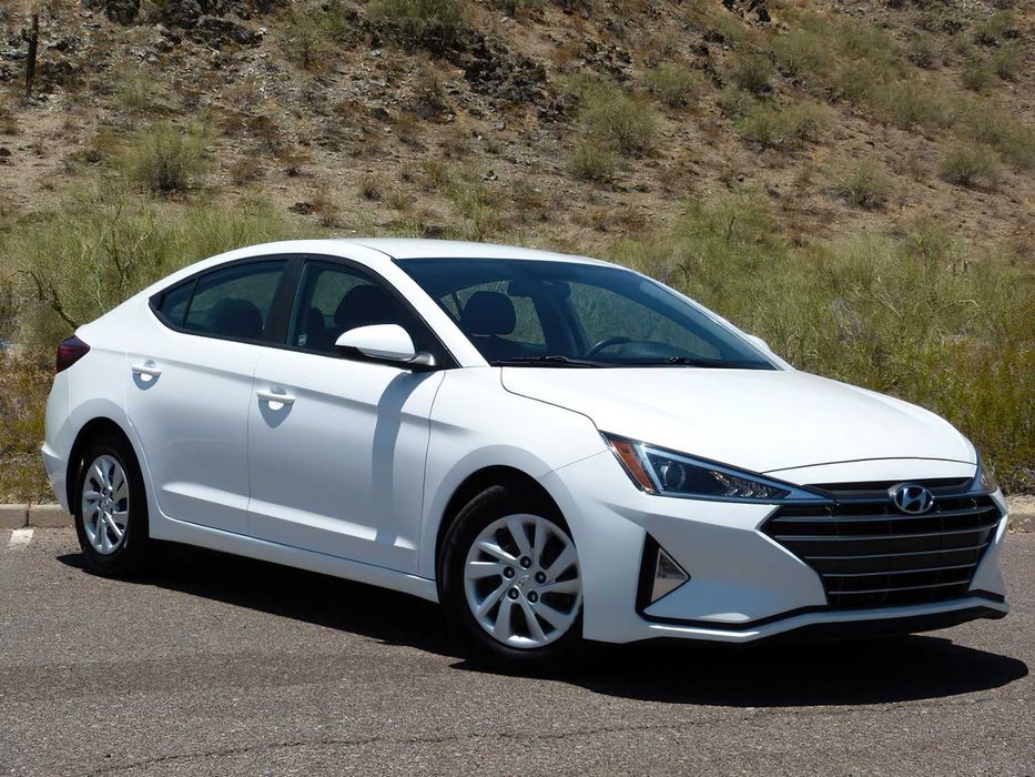Hyundai Elantra 2020 — авто з США, оригінальний пробіг | від $5 000