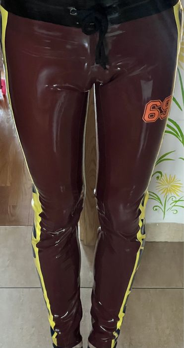 Legginsy męskie latex lateks