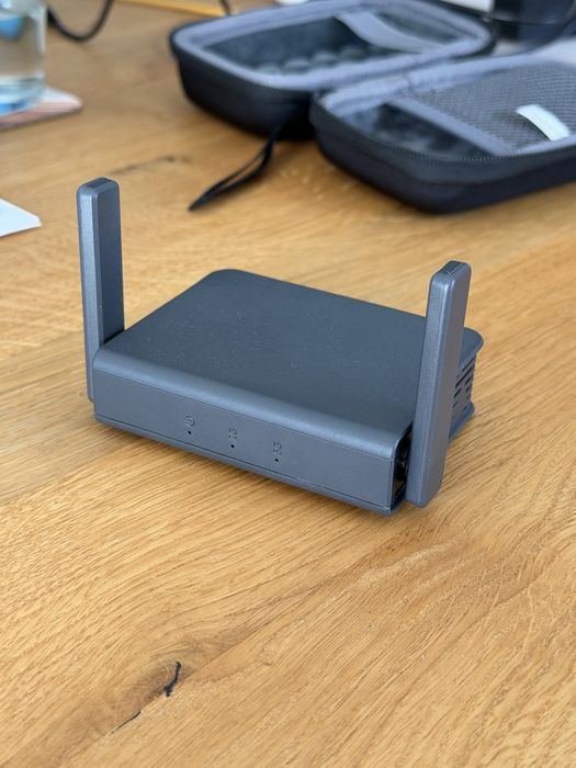 GL.iNET Slate GL-AR750S-Ext router podróżny VPN + etui