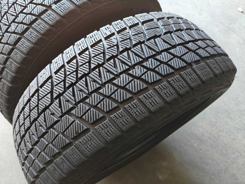 R18 235 55 шини зимові Kapsen Ice Max RW501 шини липучки