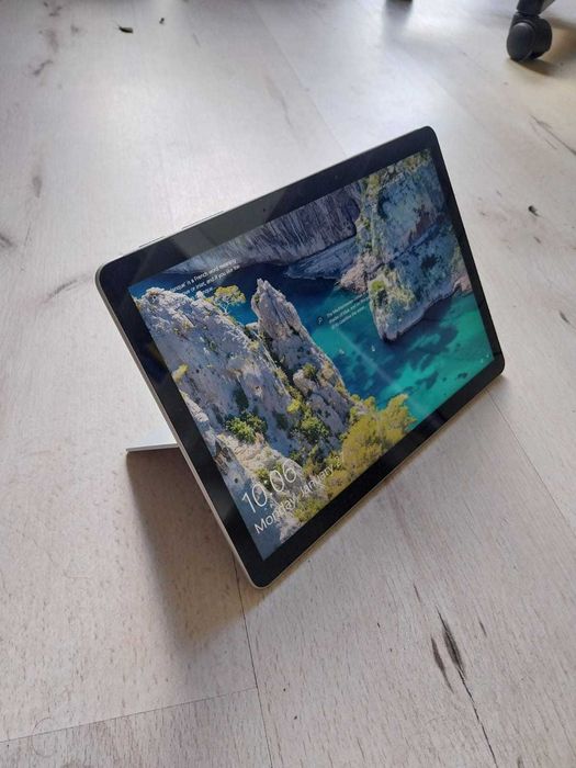 Tablet Microsoft Surface GO 2 Intel Pentium Gold 64GB