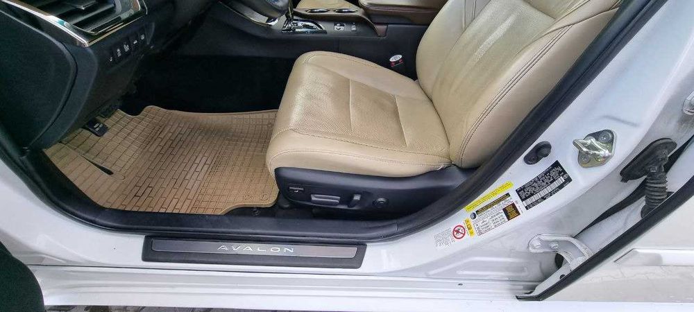 Toyota Avalon Hybrid LIMITED 2016