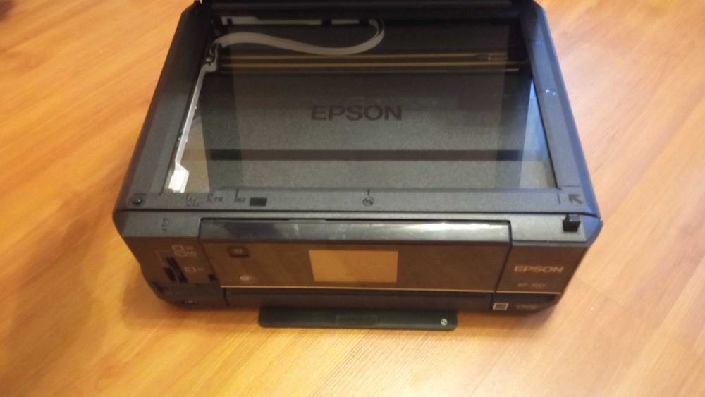 Принтер-сканер Epson xp-700