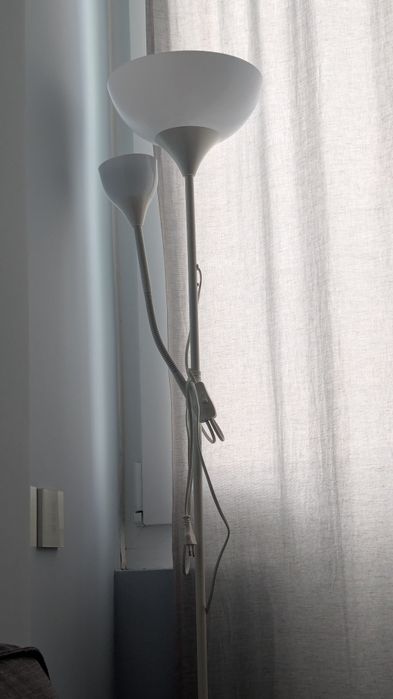 Candeeiro IKEA branco