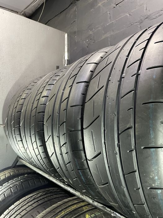 4шт Run Flat різноширокі від Nissan GT-R 255/40 + 285/35 R20 Dunlop GT600 DSST