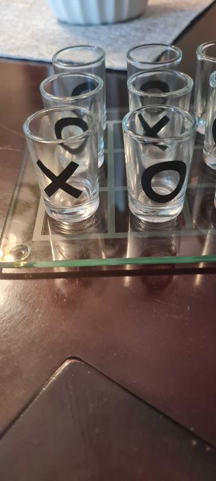 Na prezent - szklana gra O i X / 9 kieliszków