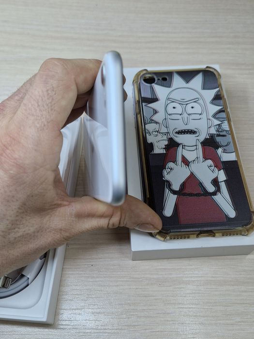 IPhone SE2020 64GB White w Prawie Idealnym Stanie