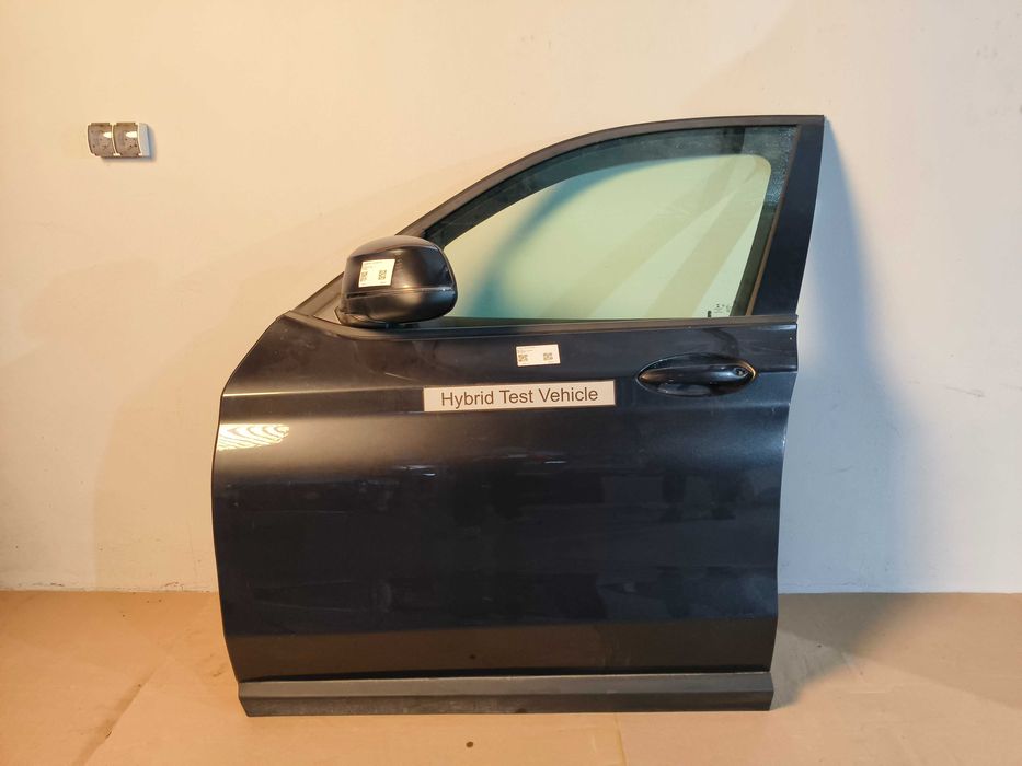 Передні ліві двері BMW X3 G01 в наявності