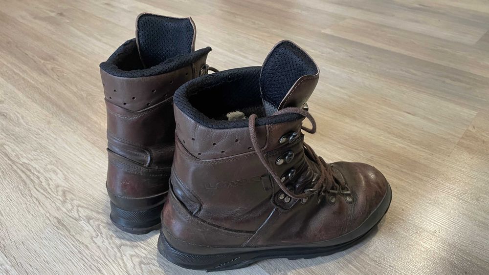 Трекінгові тактичні ботинки Лова, черевики LOWA 44 розмір.