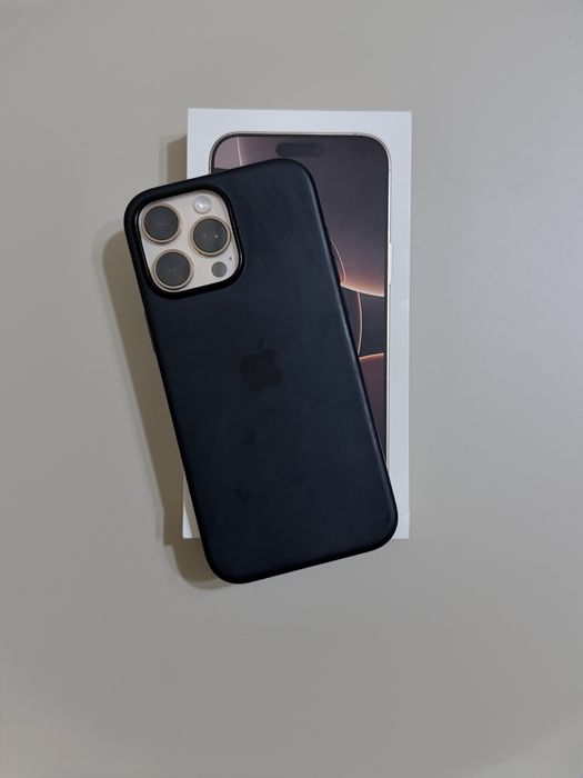 iPhone 16 Pro Max 256 ГБ Desert Titanium+оригінальний чохол