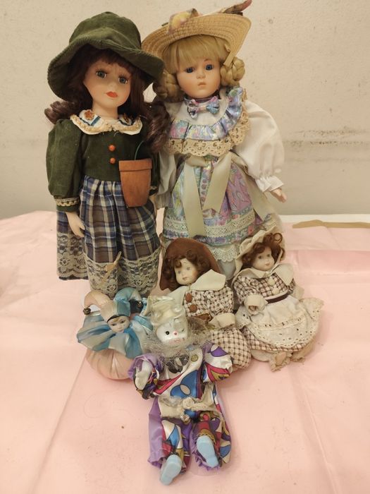 Bonecas de porcelana