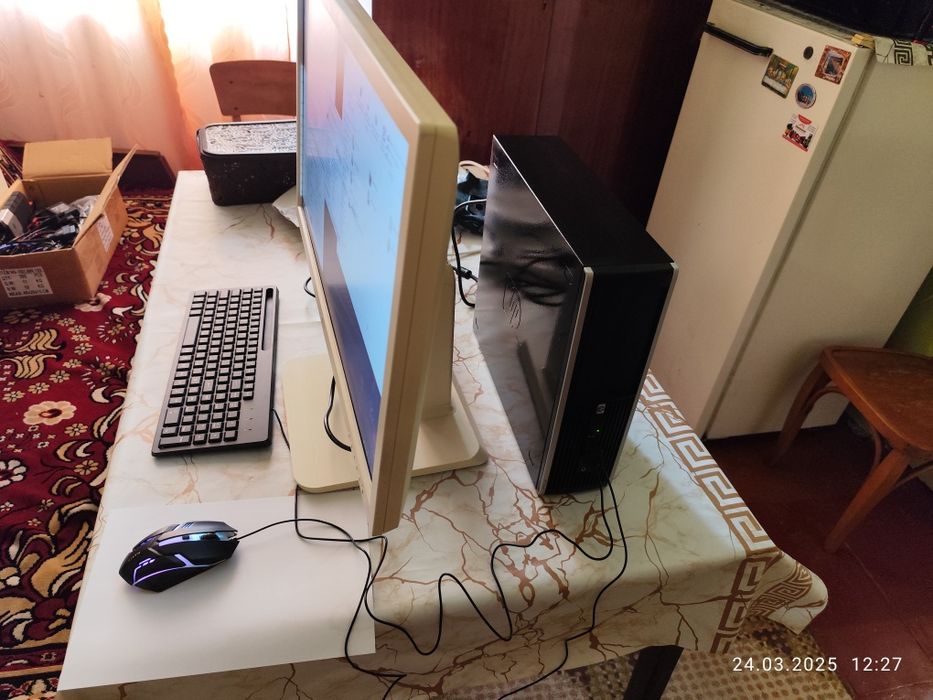 продам комплект компютер для роботи і не мочних ігор