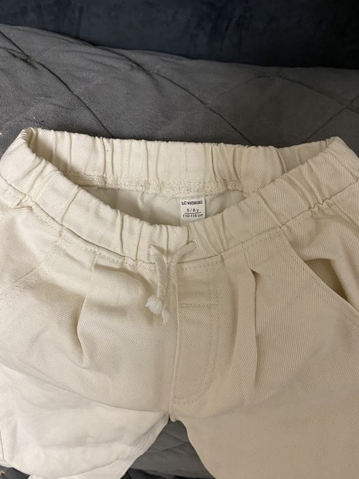 Білі ( молочні) джинси для хлопчика