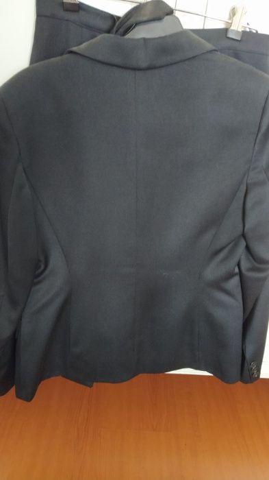 Traje académico feminino