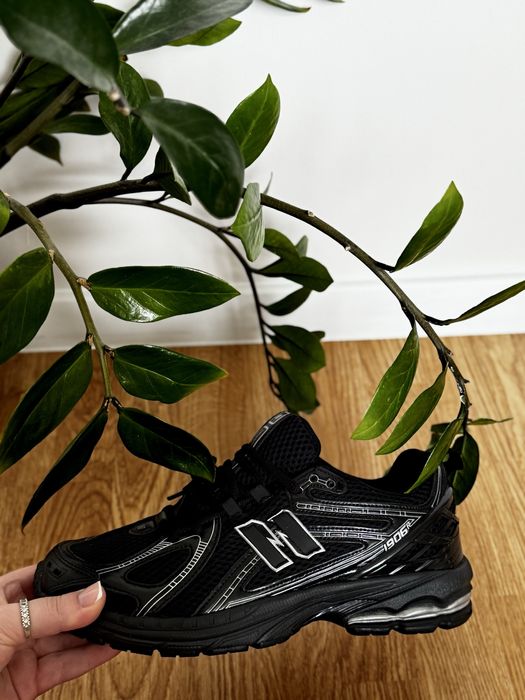 Кросівки New Balance 1906r