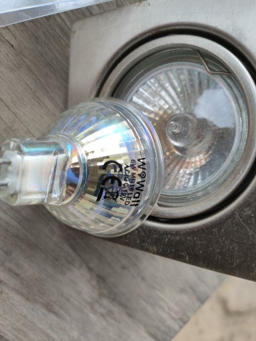 Żarowki LED gu6 6w